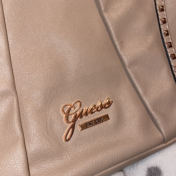 GUESS purse - Picture 2 of 4